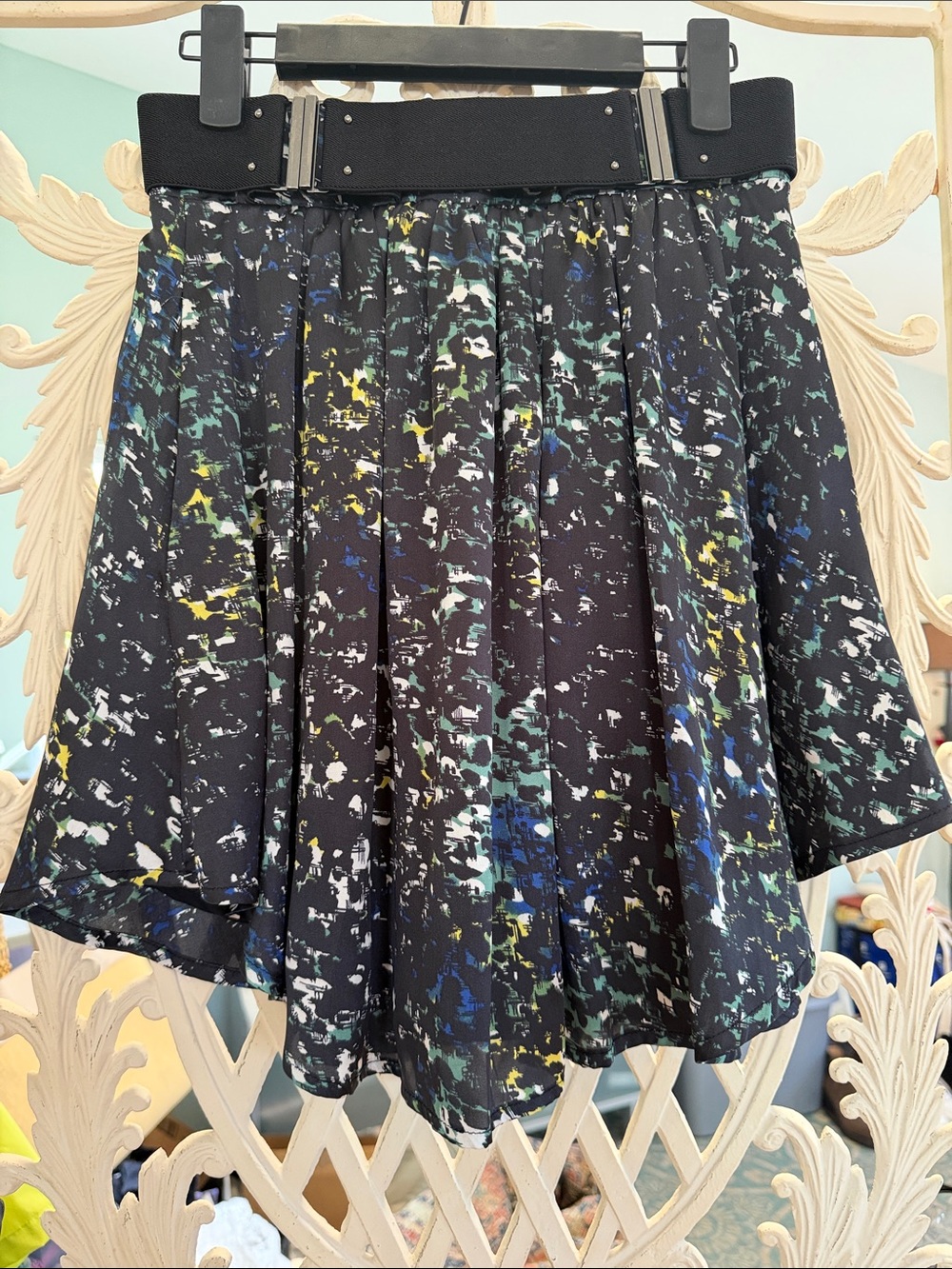 Pleated Black Abstract Print Skirt